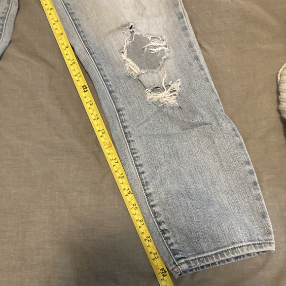 Eunina distressed mom jeans - Picture 9 of 11
